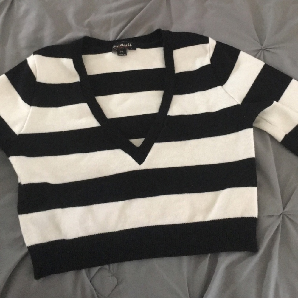Long Sleeve Crop Top from Fashion Nova